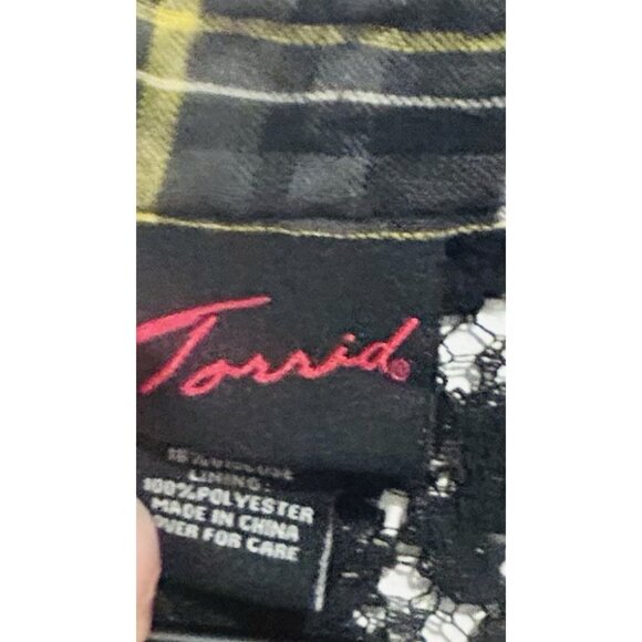 Torrid Plaid Button Front Dress Size 18 Black Yellow Lace Ruffle Smocked Waist - Picture 2 of 15